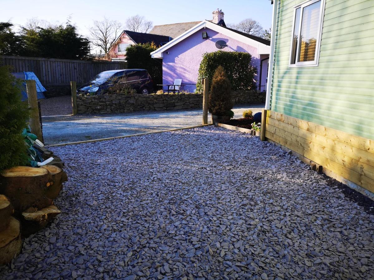 ランドリンドッド・ウェルズ Cosy Rural Retreatヴィラ エクステリア 写真